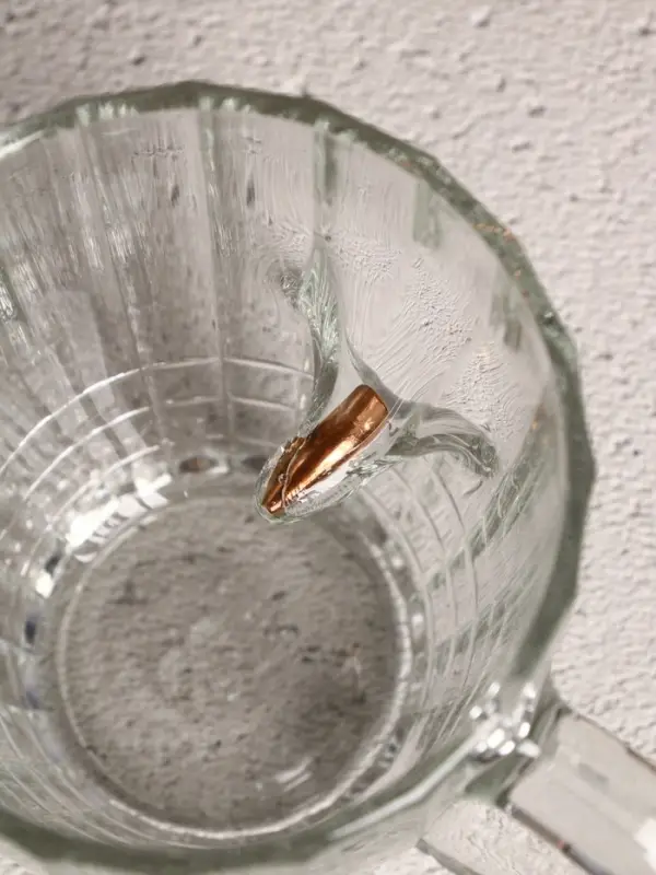 Подарочный набор «Мужику огонь«, гель для душа канистра 500 мл и стакан с пулей, HARD LINE