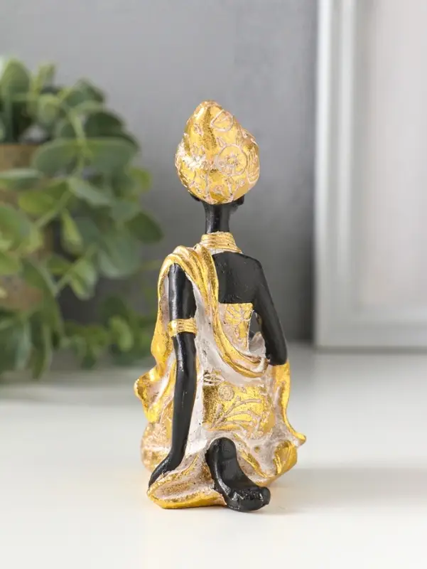 Сувенир полистоун "Африканка в золотом платье с белой патиной" чёрный 7х5х11 см