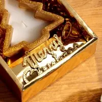 Свеча новогодняя с декором &laquo;Золотая ёлочка&raquo;, 12&times;10&times;4 см