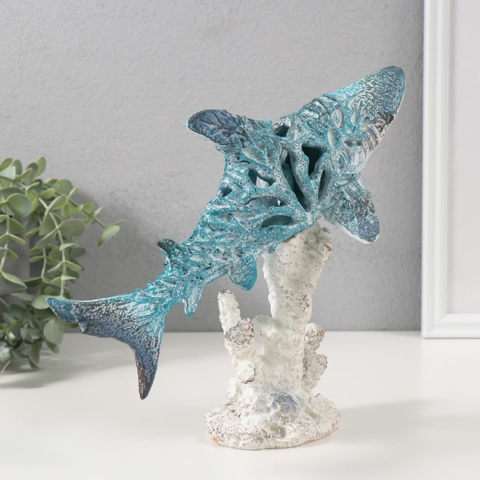 Сувенир полистоун Сувенир полистоун "Коралловый риф. Акула на подставке" 29х14,5х20,5 см