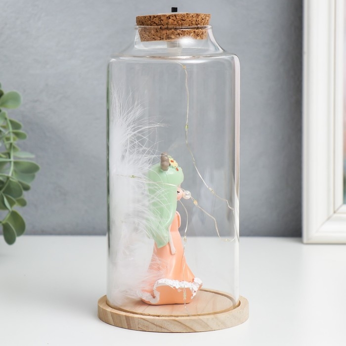 Сувенир полистоун световой  Сувенир полистоун световой "Девочка с зелёными волосами, рожками и пером" 10х10х20,5 см