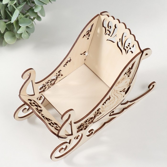 Шкатулка-сани  Шкатулка-сани "Змея. Узоры" 21х13,5х10 см