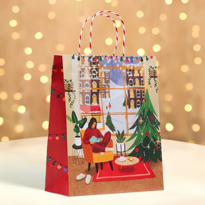 Новый год. Пакет бумажный подарочный новогодний крафт Новый год. Пакет бумажный подарочный новогодний крафт "Новогодний уют" 18 х 22,3 х 10 см.