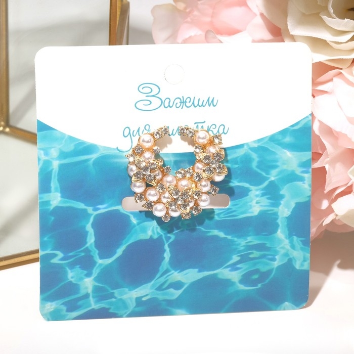 Зажим для платка «Жемчужное соцветие», цвет белый в золоте Зажим для платка «Жемчужное соцветие», цвет белый в золоте