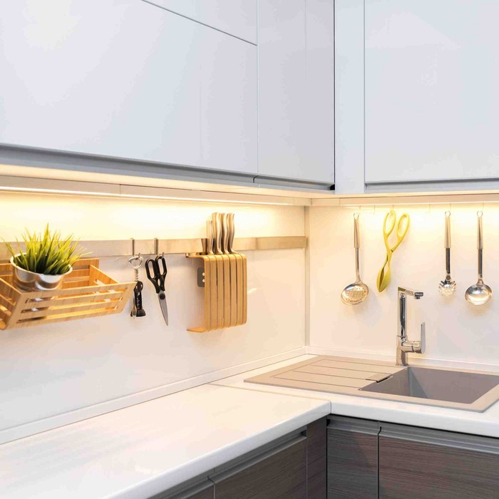 Комплект светодиодной ленты Apeyron 12В, SMD3528, 1м, IP20, 60LED/м, 3000К