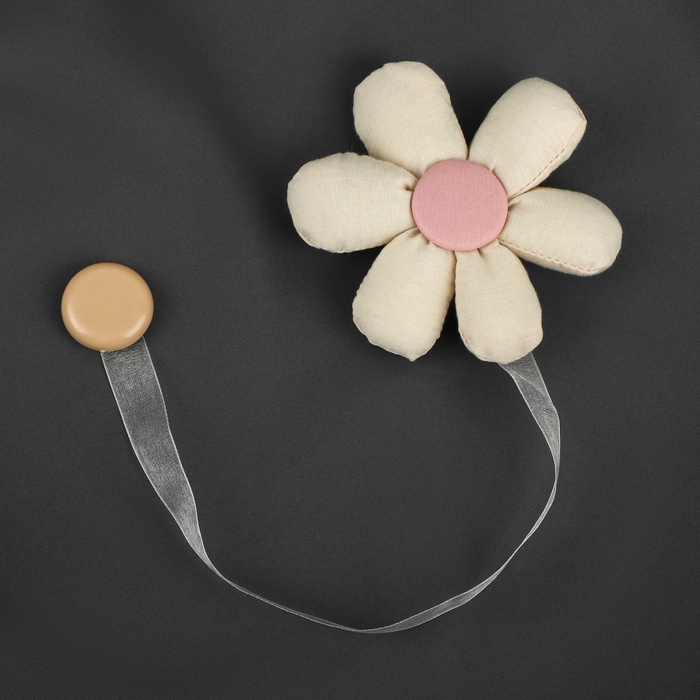 Подхват для штор «Цветочек», d = 10 см, цвет молочный/розовый Подхват для штор «Цветочек», d = 10 см, цвет молочный/розовый