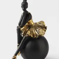 Фигурка полистоун &laquo;Балерина в золотой пачке на шаре&raquo;, чёрный, 12&times;9&times;19 см