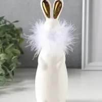Сувенир керамика "Белый зайка с ожерельем из пуха" 5х4,5х17 см