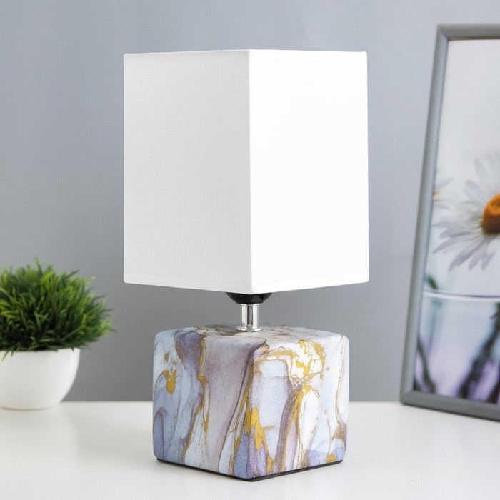 Настольная лампа Настольная лампа "Сафари" Е27 40Вт фиолетовый 12,5х12,5х29 см RISALUX