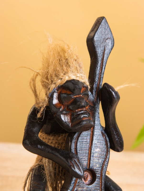 Сувенир Сувенир "Абориген с контрабасом" дерево, 8х8х16 см