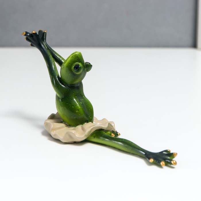 Сувенир полистоун лак Сувенир полистоун лак "Лягуха балерина - трагедия" 8х6х17 см