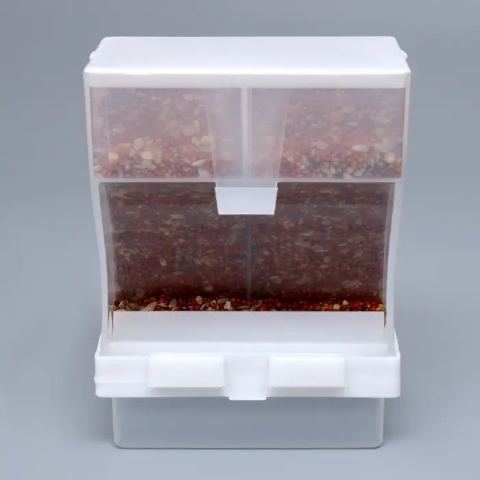 Автокормушка для птиц &laquo;Пижон&raquo;, 8.5&times;8&times;15.4 см, пластик, белая