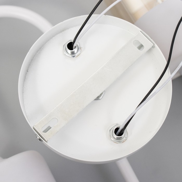 Люстра Люстра "Новелла" 2хЕ27 40Вт бело-золотой 48х26х27 см BayerLux