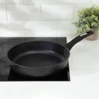 Сковорода Мечта &laquo;Гранит Star&raquo;, d=30 см, h=6.5 см, пластиковая ручка, антипригарное покрытие, литой алюминий, серая