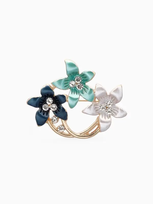 Брошь &laquo;Цветы&raquo; трио, цвет бело-сине-голубой в золоте