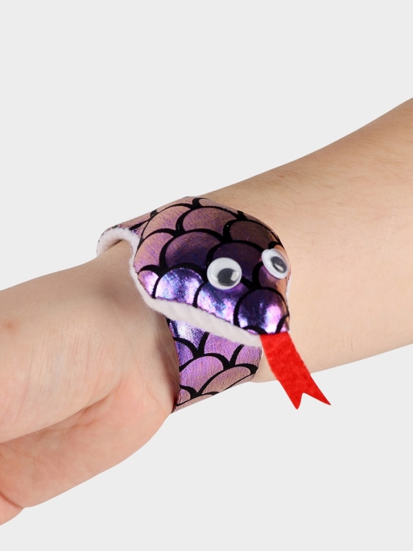 Карнавальный браслет  Карнавальный браслет "Змейка", цвета МИКС