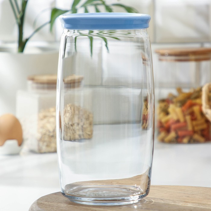 Банка для сыпучих продуктов стеклянная Cesni, 1,5 л, голубая пластиковая крышка Банка для сыпучих продуктов стеклянная Cesni, 1,5 л, голубая пластиковая крышка