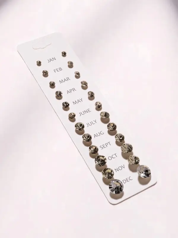 Серьги пусеты One year, 12 пар, классика, белые в серебре