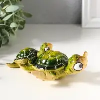Сувенир полистоун лак "Черепаха с черепашонком" зелёный 15,8х11,8х5 см