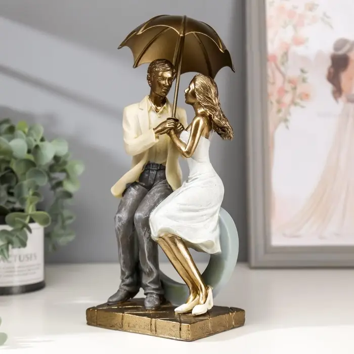 Фигурка полистоун романтика &laquo;Посиделки влюблённых под зонтом&raquo;, 26&times;9.5&times;11.5 см