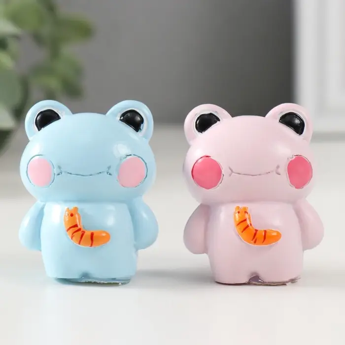 Фигурка полистоун &laquo;Лягушка с гусеницей&raquo;, 2.5&times;3.5&times;5 см, МИКС