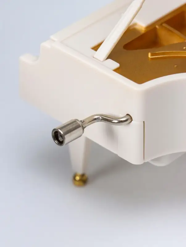 Шкатулка музыкальная механическая "Пианино" белая 9х10,5х6,2 см