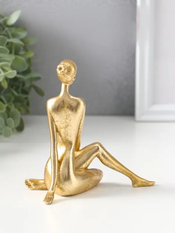 Сувенир полистоун "Девушка-йогиня - нагота" золото 5,5х12,2х10,8 см