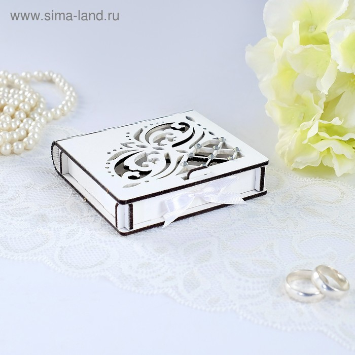 Шкатулка под кольца Шкатулка под кольца "Ажурная", белая, 10х9,5х2,6 см