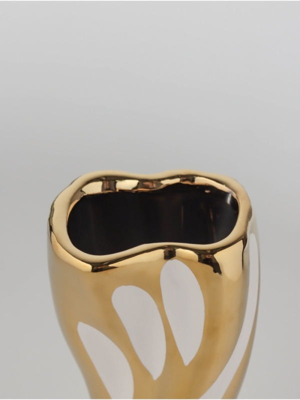 Ваза керамика настольная Ваза керамика настольная "Имоджен" 18х7 см, золотисто-белый