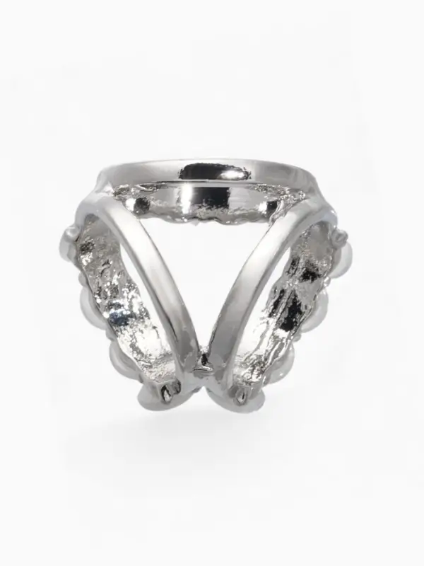 Муфта для платка &laquo;Треугольник&raquo;, серая в серебре