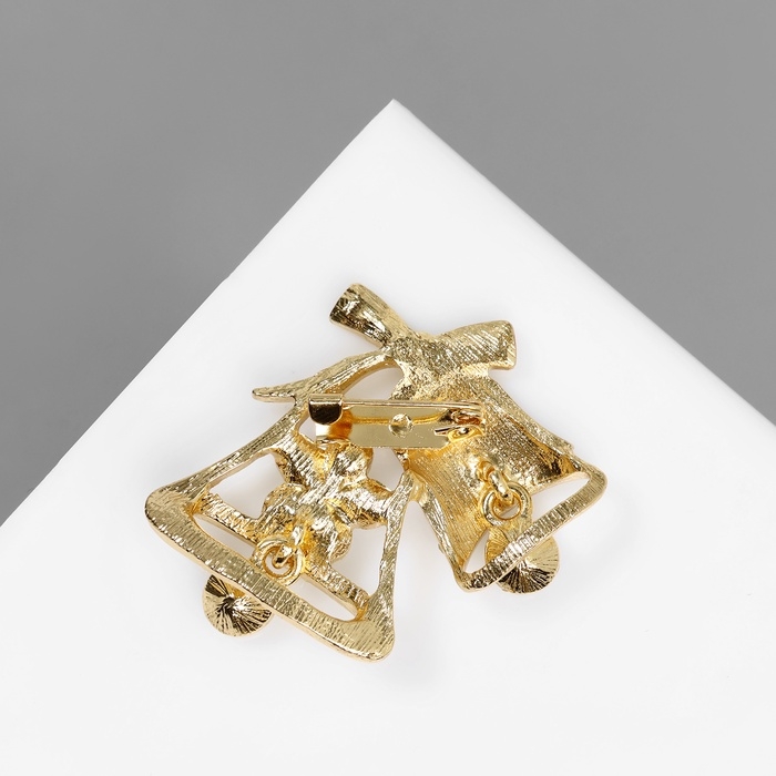 Брошь «Колокольчики», цвет белый в золоте Брошь «Колокольчики», цвет белый в золоте