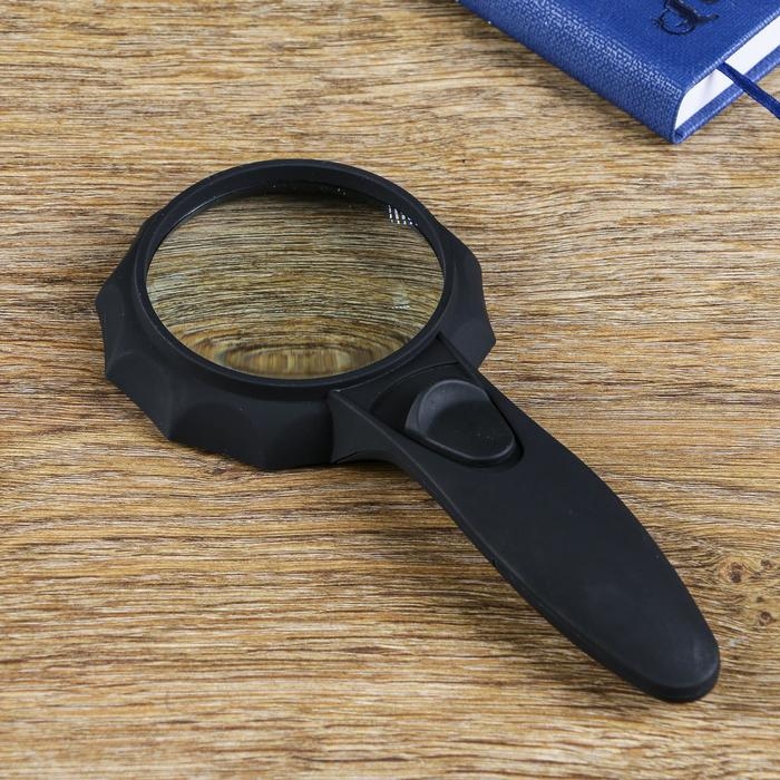 Лупа классическая с подсветкой 4х, d=7,5см, 2 батарейки ААА Лупа классическая с подсветкой 4х, d=7,5см, 2 батарейки ААА