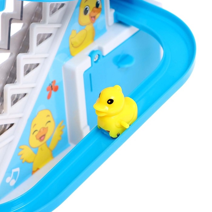 Развивающая игрушка «Уточки на лесенке», световые и звуковые эффекты, 6 уток в комплекте Развивающая игрушка «Уточки на лесенке», световые и звуковые эффекты, 6 уток в комплекте