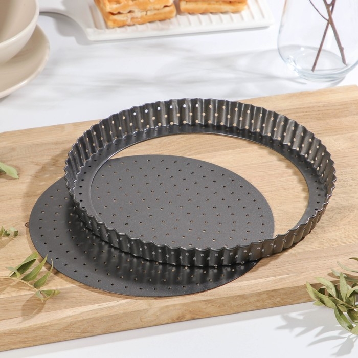 Форма для выпечки Доляна Galaxy перфорированная, 24×3 см, съёмное дно, антипригарное покрытие, цвет чёрный