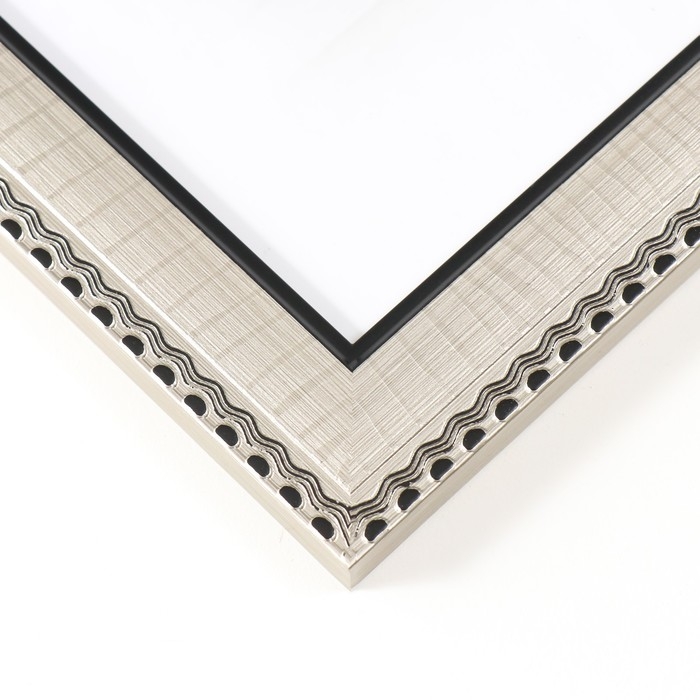 Фоторамка пластик 30х40 см Фоторамка пластик 30х40 см "Танзания" серебро 43,8х33,8х1 см