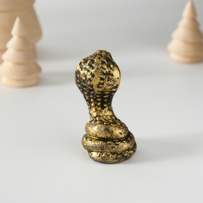 Сувенир полистоун Сувенир полистоун "Кобра" чёрно-золотая 4,3х6 см