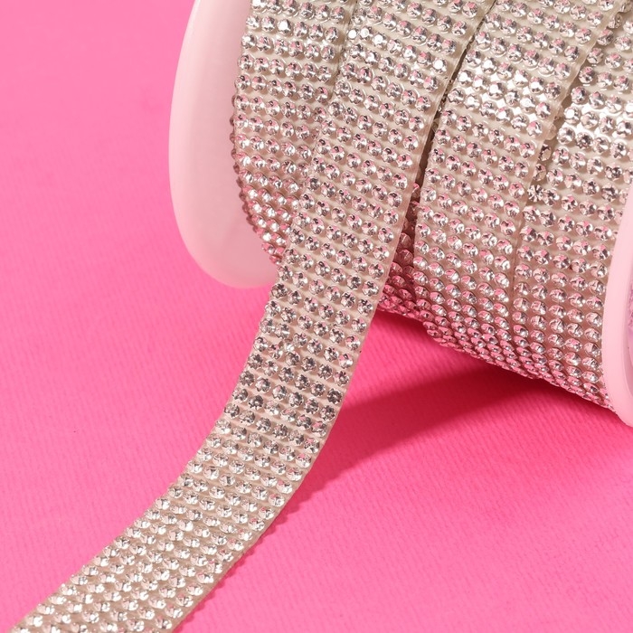 Стразы самоклеящиеся, d = 2 мм, ширина - 14 мм, 4,5 ± 0,5 м, цвет серебряный Стразы самоклеящиеся, d = 2 мм, ширина - 14 мм, 4,5 ± 0,5 м, цвет серебряный