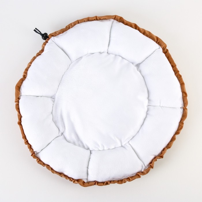 Лежанка для кошек и собак двусторонняя светло-коричневая, 50-30х12 см Лежанка для кошек и собак двусторонняя светло-коричневая, 50-30х12 см