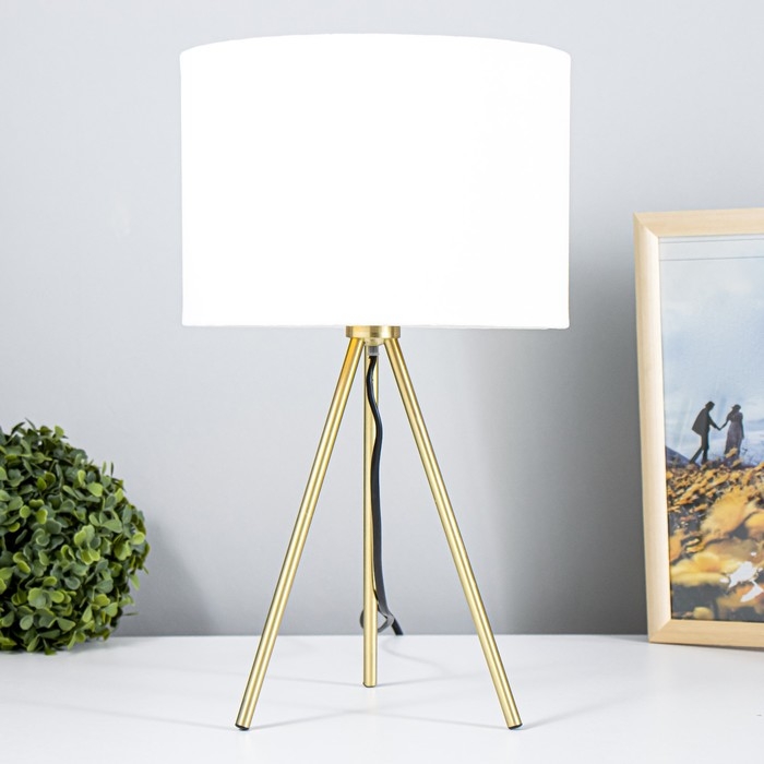 Настольная лампа Настольная лампа "Бархат" Е27 40Вт бежевый 24х24х42см