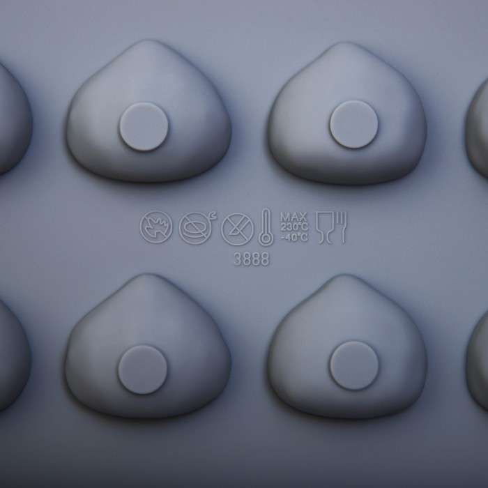 Форма для конфет и шоколада Доляна «Орешки», силикон, 30×17,5×1,5 см, 24 ячейки (3×2,6 см) , цвет серый Форма для конфет и шоколада Доляна «Орешки», силикон, 30×17,5×1,5 см, 24 ячейки (3×2,6 см) , цвет серый