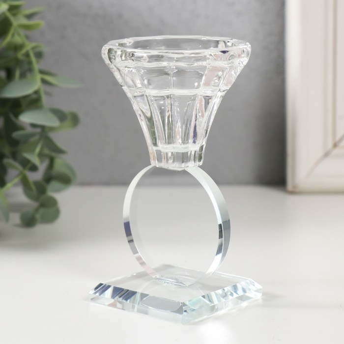 Подсвечник стекло на 1 свечу Подсвечник стекло на 1 свечу "Бутон на круге" d=2 и 3,5см 6х6х11 см