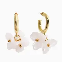 Серьги-конго &laquo;Цветы&raquo; акрил, белые в золоте, d=2.5 см