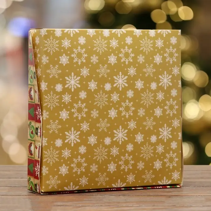 Коробка складная «Хорошего праздника», 20×20×4 с окном Коробка складная «Хорошего праздника», 20×20×4 с окном