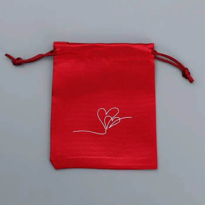 Мешочек подарочный атласный &laquo;Сердце&raquo;, 10 х 12 см +/- 1.5 см