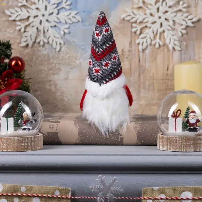 Светодиодная фигура «Гном в колпаке с узорами» 6.5 × 17 × 6.5 см, текстиль, батарейки LR1130х3 (в комплекте), свечение тёплое белое