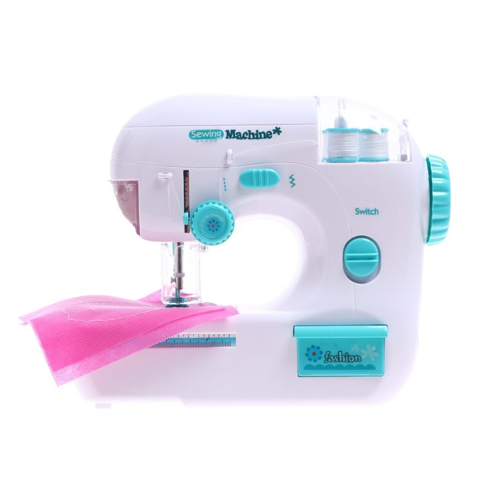 Швейная машинка «Рукодельница», 3 катушки Швейная машинка «Рукодельница», 3 катушки