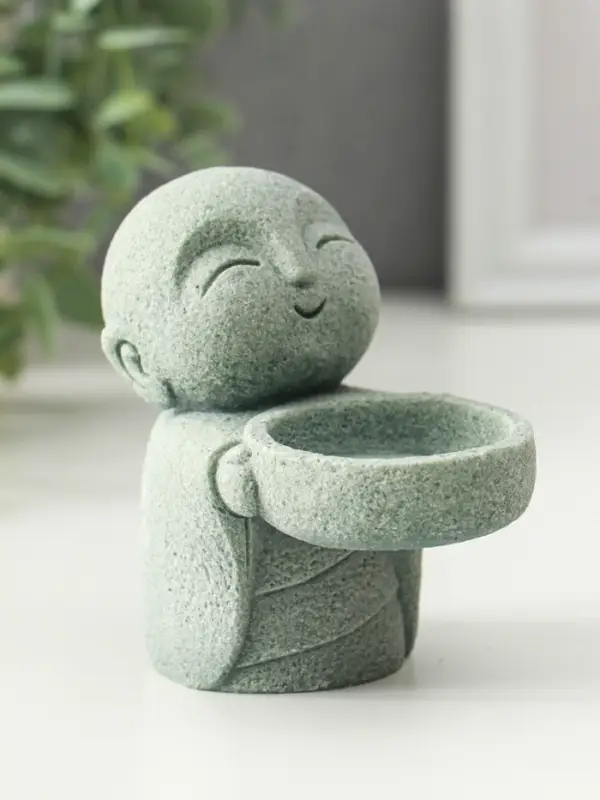 Подсвечник на 1 свечу песчаник &laquo;Маленький монах&raquo;, d=4 см, 6&times;9&times;8.5 см