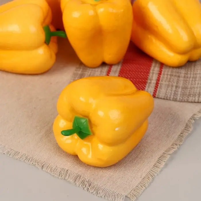 Муляж Муляж "Перец" жёлтый