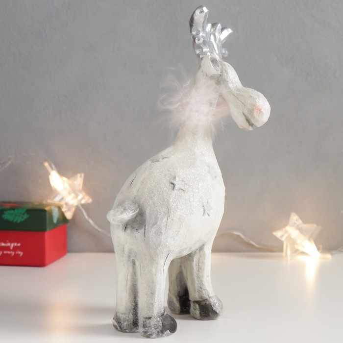 Сувенир полистоун Сувенир полистоун "Лосик с серебристыми рожками, с пуховым шарфом" 20х11х7 см