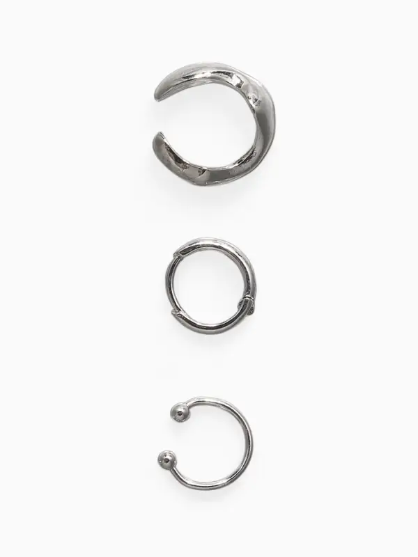 Набор серьга и каффы 3 шт. Набор серьга и каффы 3 шт. "Кольцо" тренд, цвет серебро
